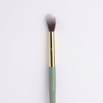 104R BLENDING CONCEALER BRUSH