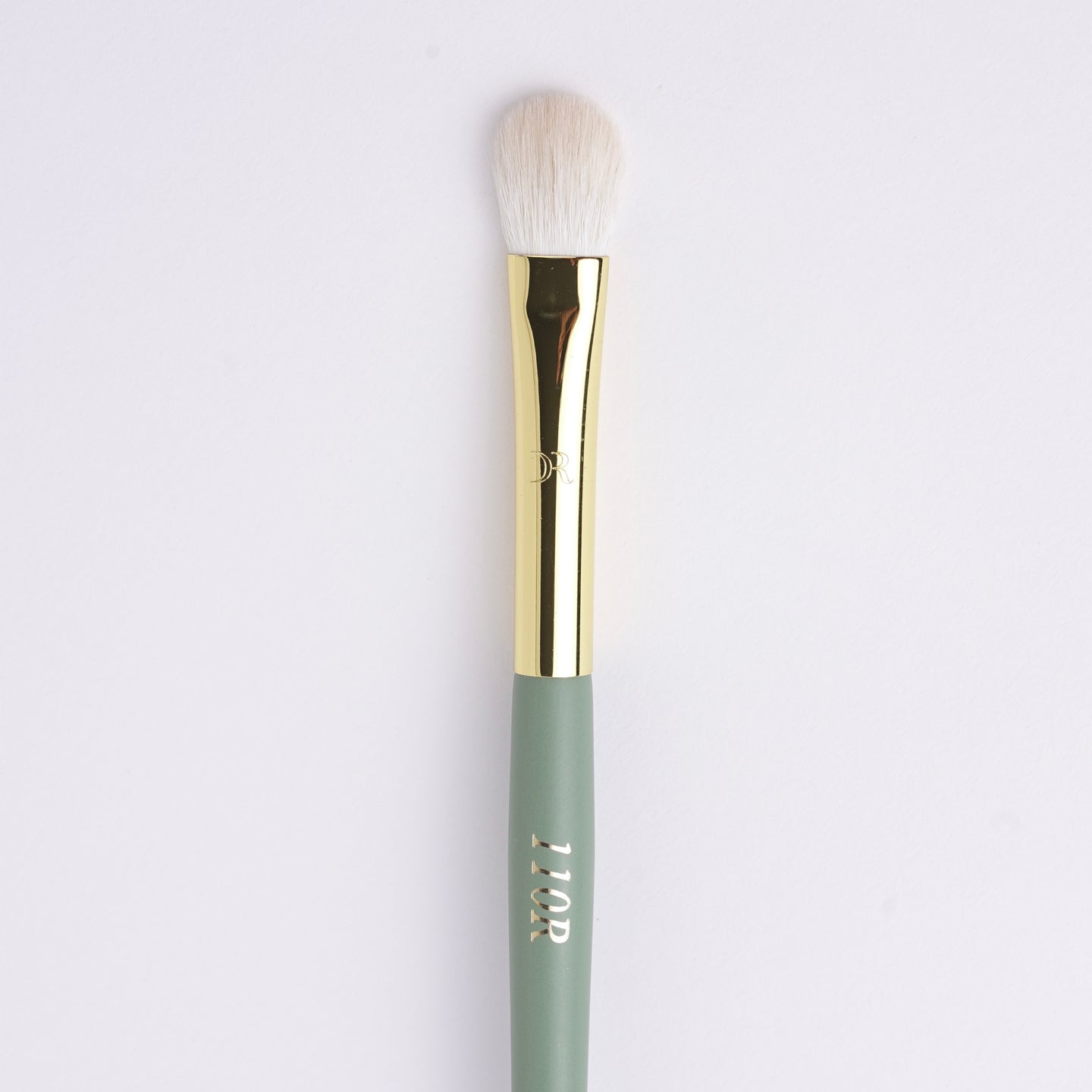 110R CUT CREASE BLENDING BRUSH