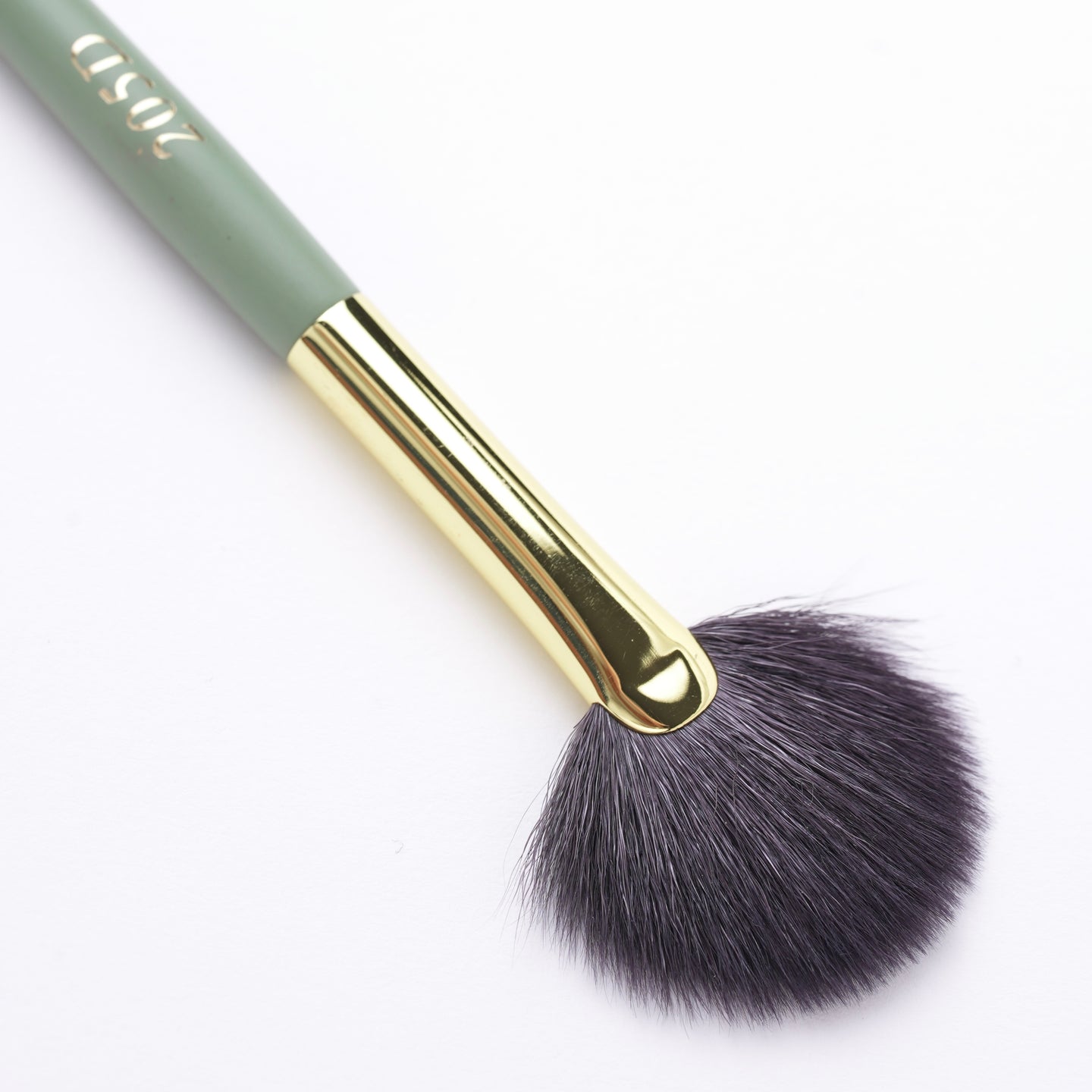 205D FAN HIGHLIGHTER BRUSH