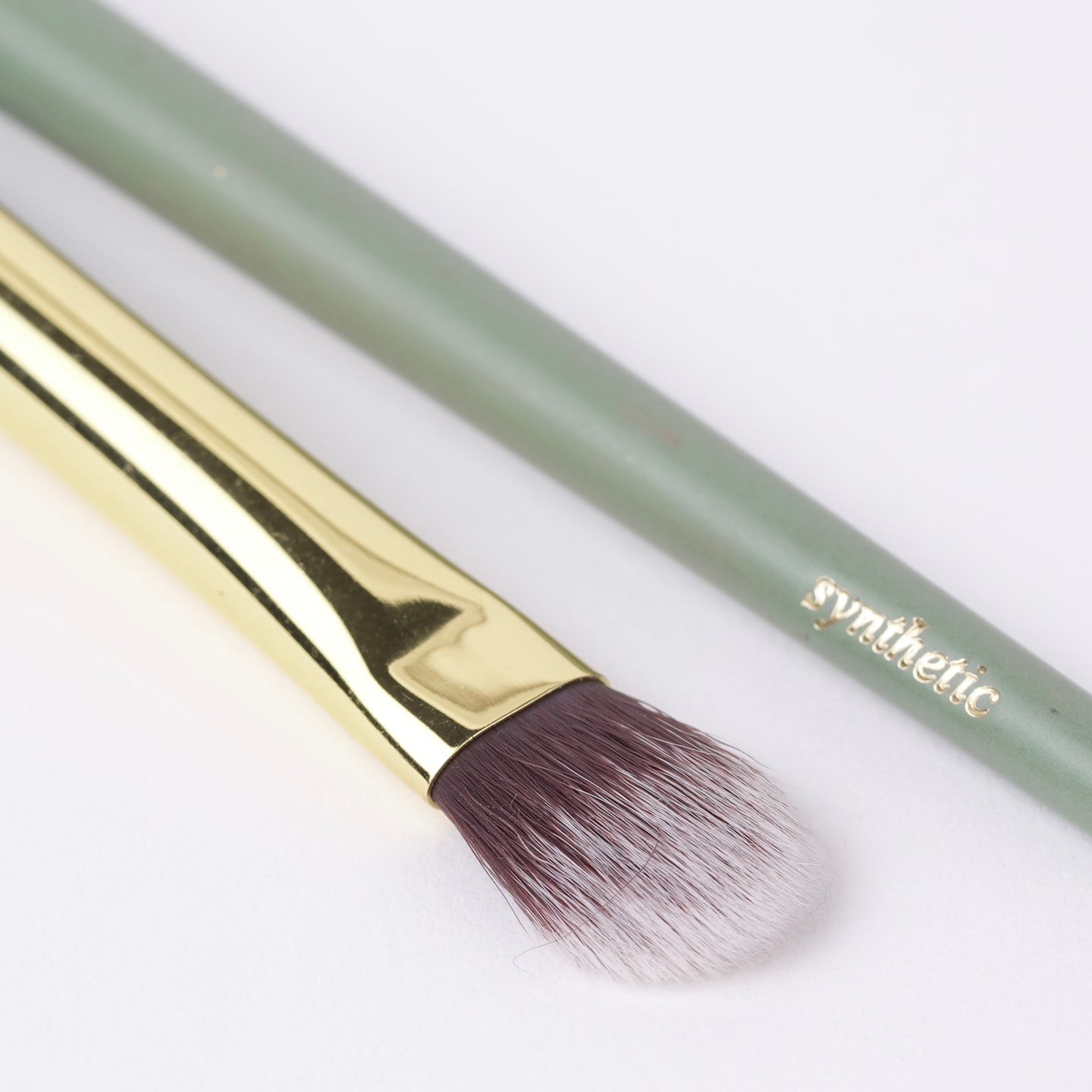 102R CONCEALER BRUSH