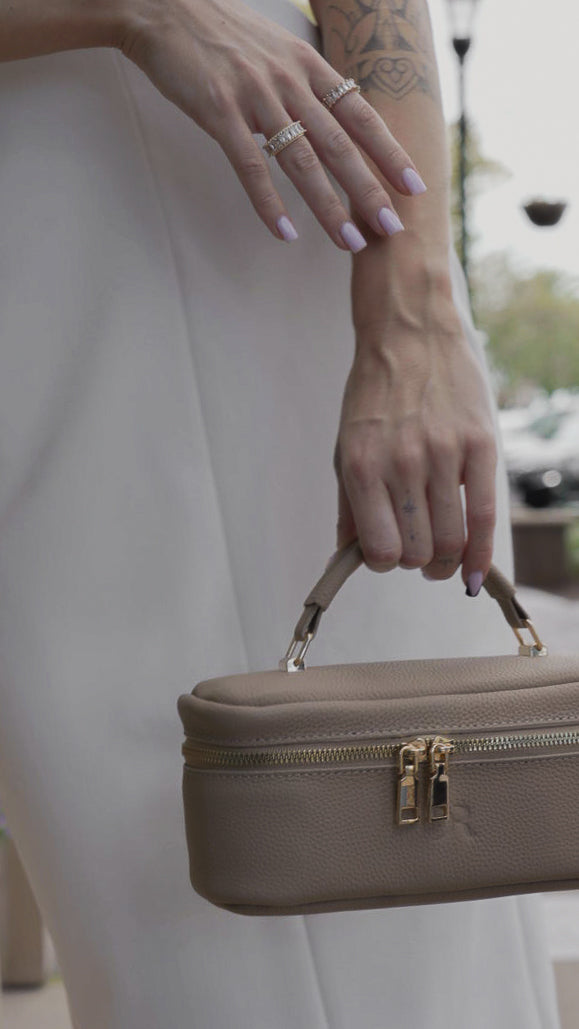 BEIGE SMALL GENUINE LEATHER MAKEUP BAG