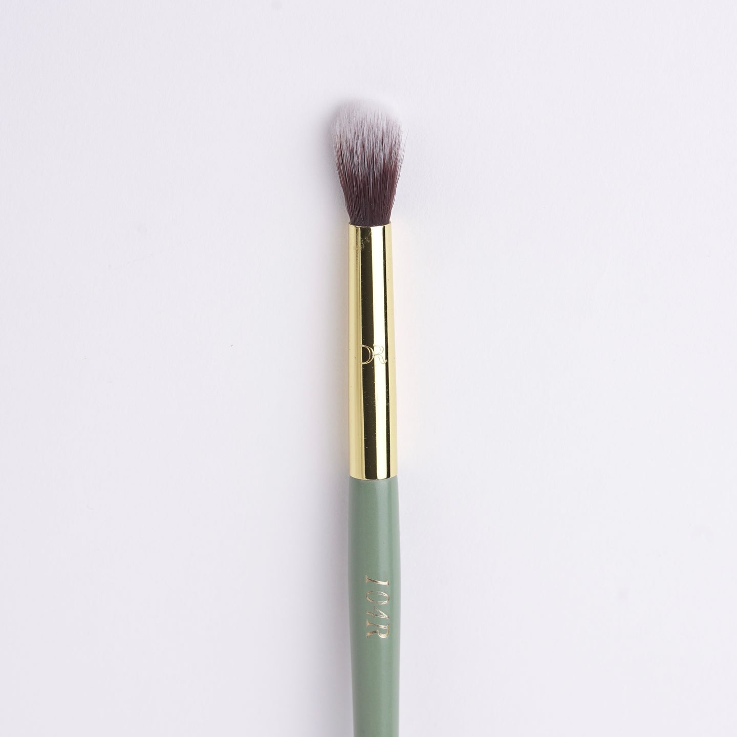 104R BLENDING CONCEALER BRUSH