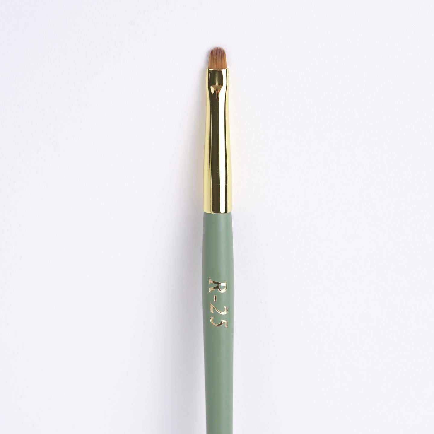 R-25 super smal synthetic flat brush for lash line and eyeliner