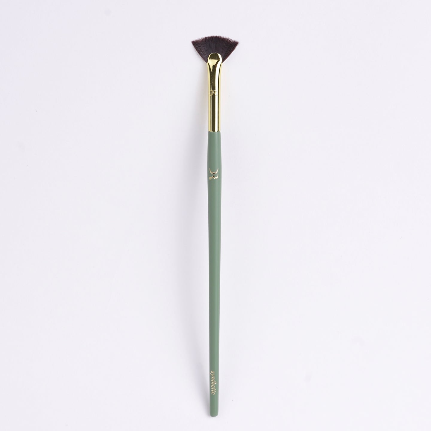 R-26 small fan synthetic brush for eyelashes
