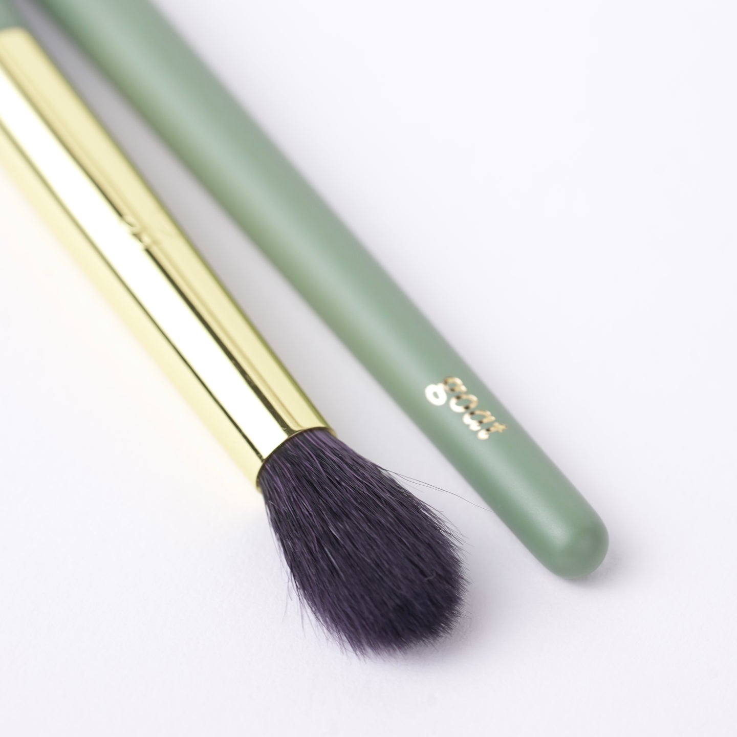 207D ROUND POINTED BLENDING BRUSH